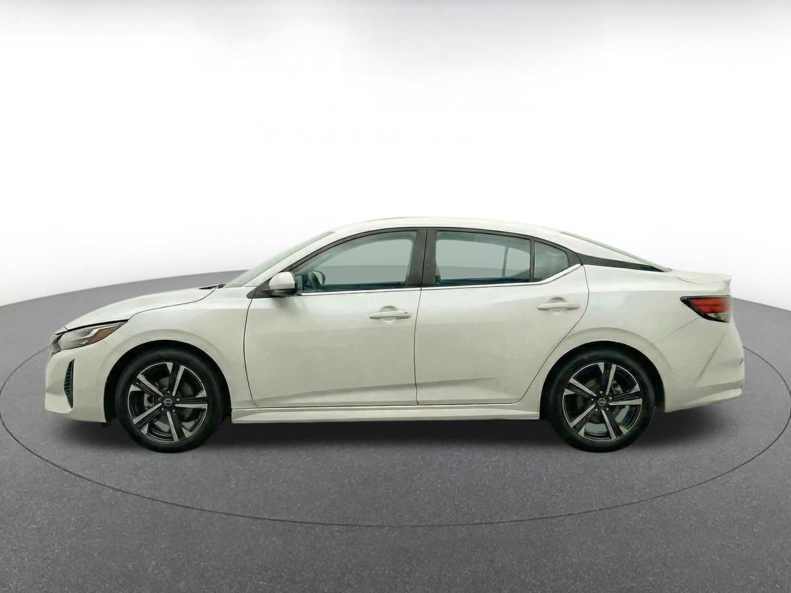 Thumbnail: 2025 Nissan Sentra - 5