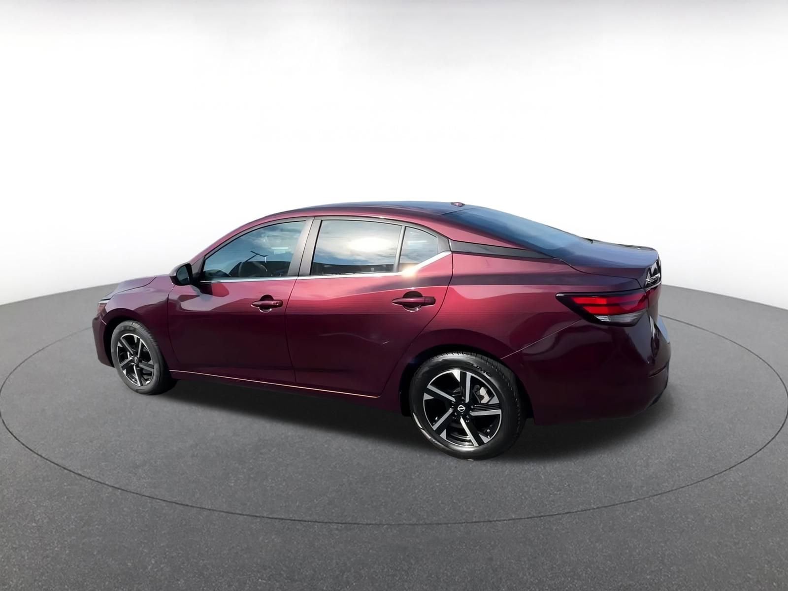Thumbnail: 2024 Nissan Sentra - 10