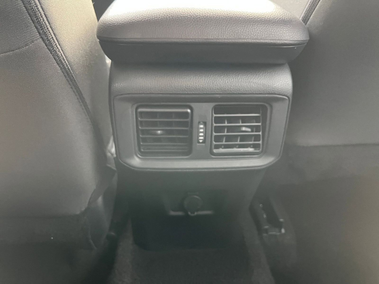 Thumbnail: 2025 Toyota RAV4 - 23