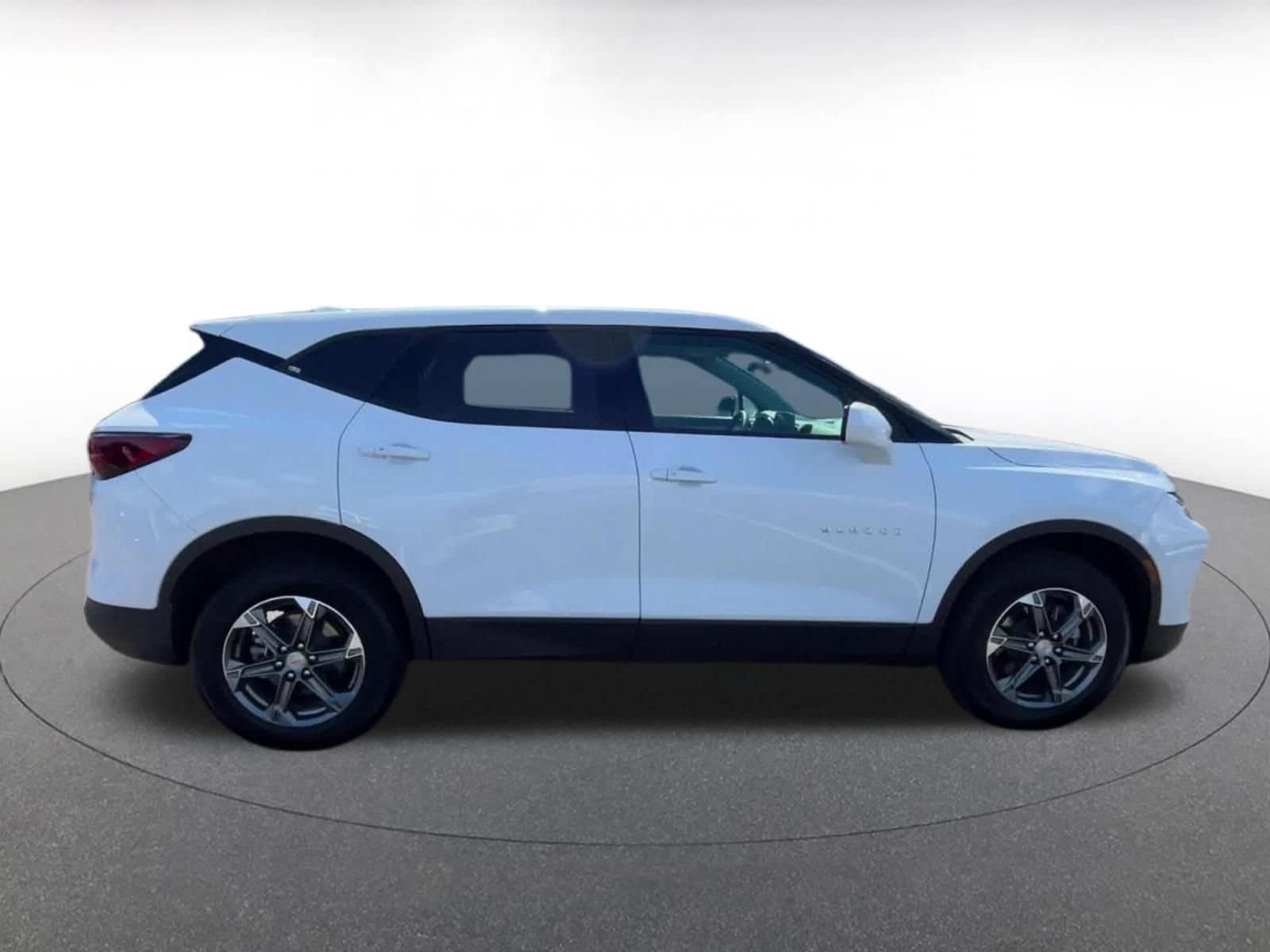 Thumbnail: 2026 Chevrolet Blazer - 16