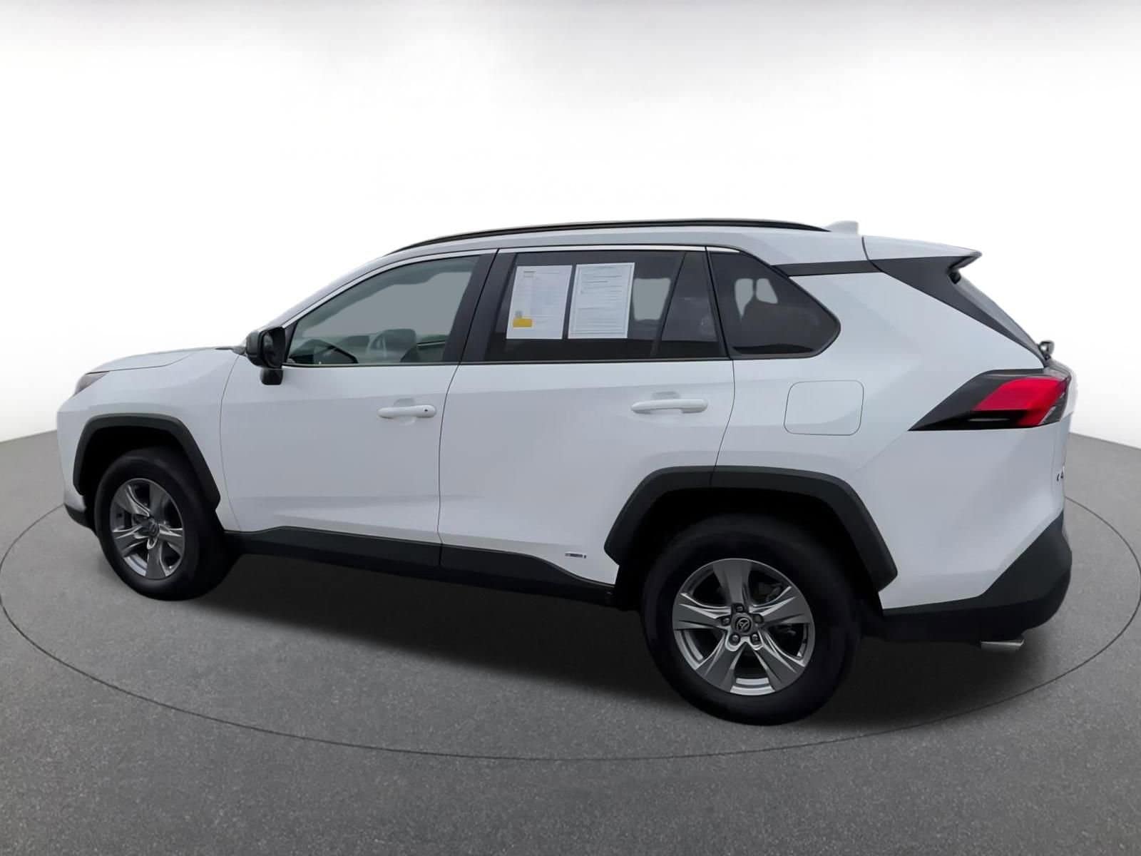 Thumbnail: 2025 Toyota RAV4 - 10