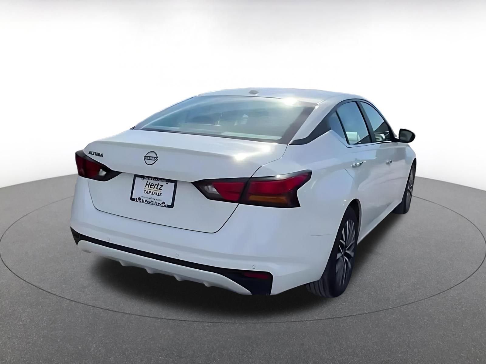 Thumbnail: 2025 Nissan Altima - 15