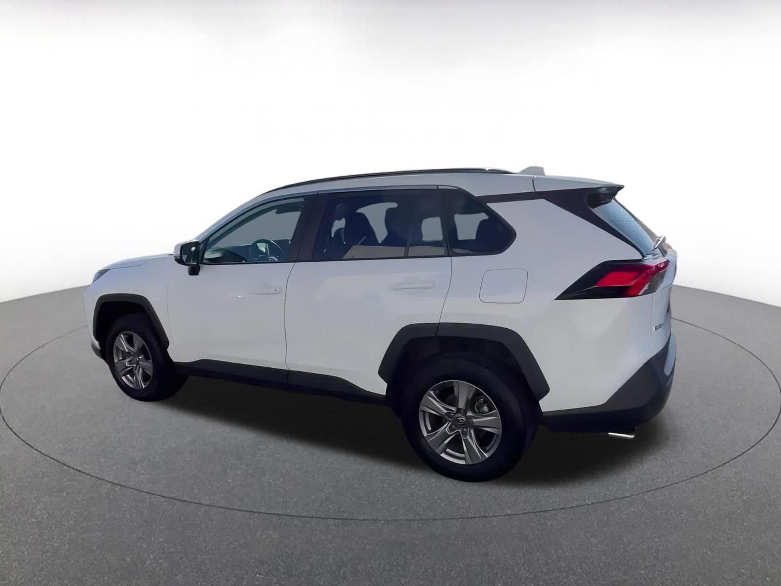 Thumbnail: 2024 Toyota RAV4 - 8