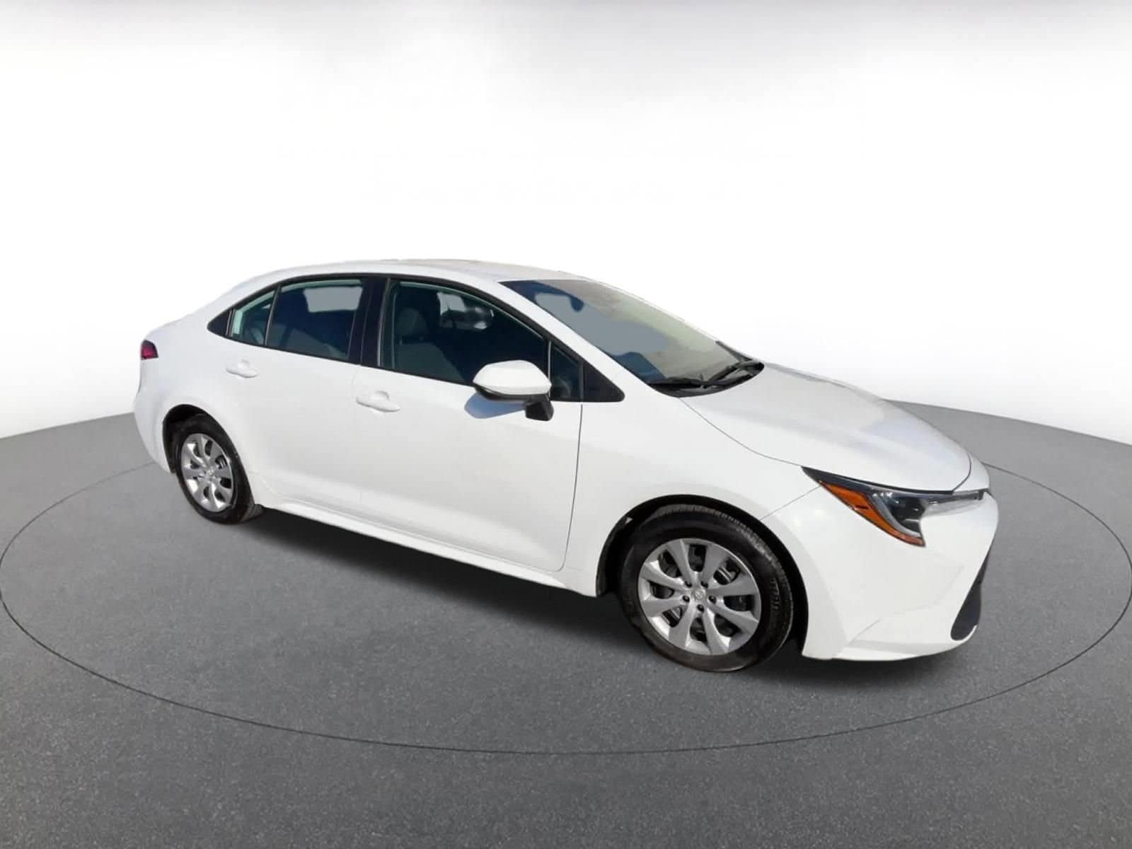 Thumbnail: 2025 Toyota Corolla - 2