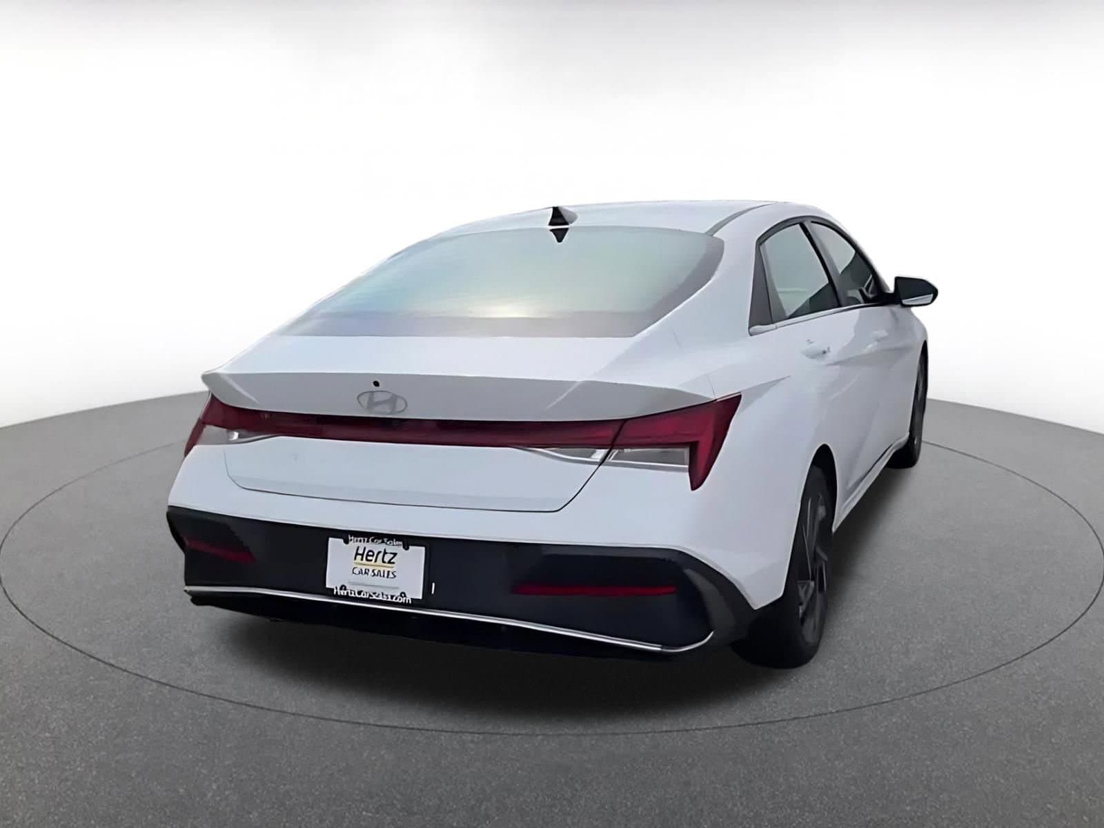 Thumbnail: 2025 Hyundai Elantra - 15