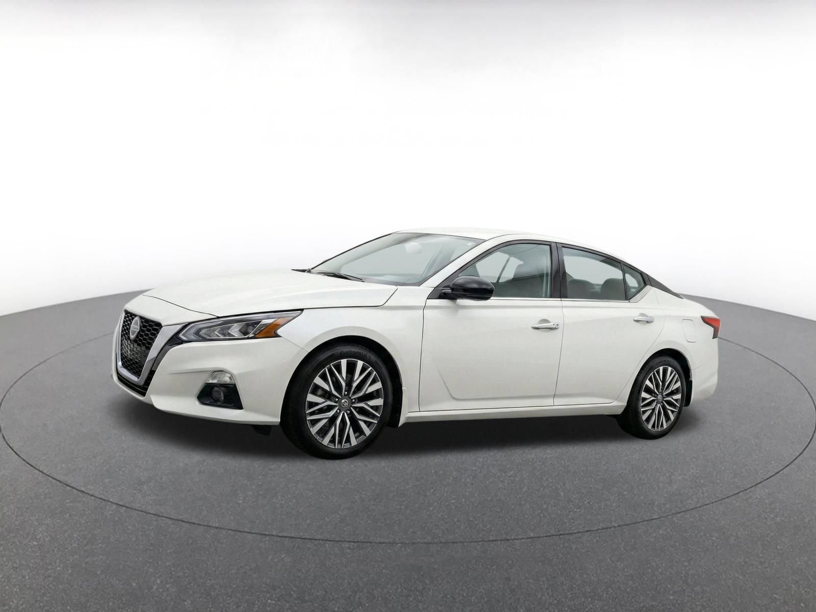 Thumbnail: 2025 Nissan Altima - 8