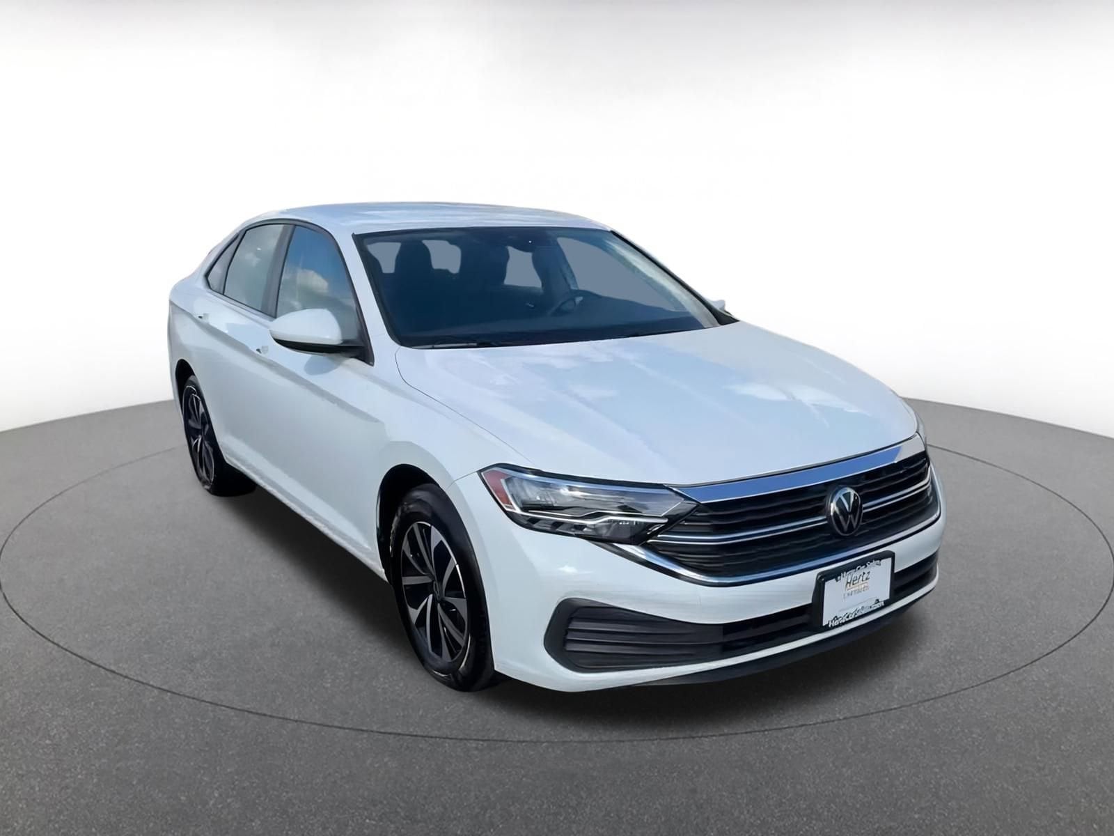 Thumbnail: 2024 Volkswagen Jetta - 3