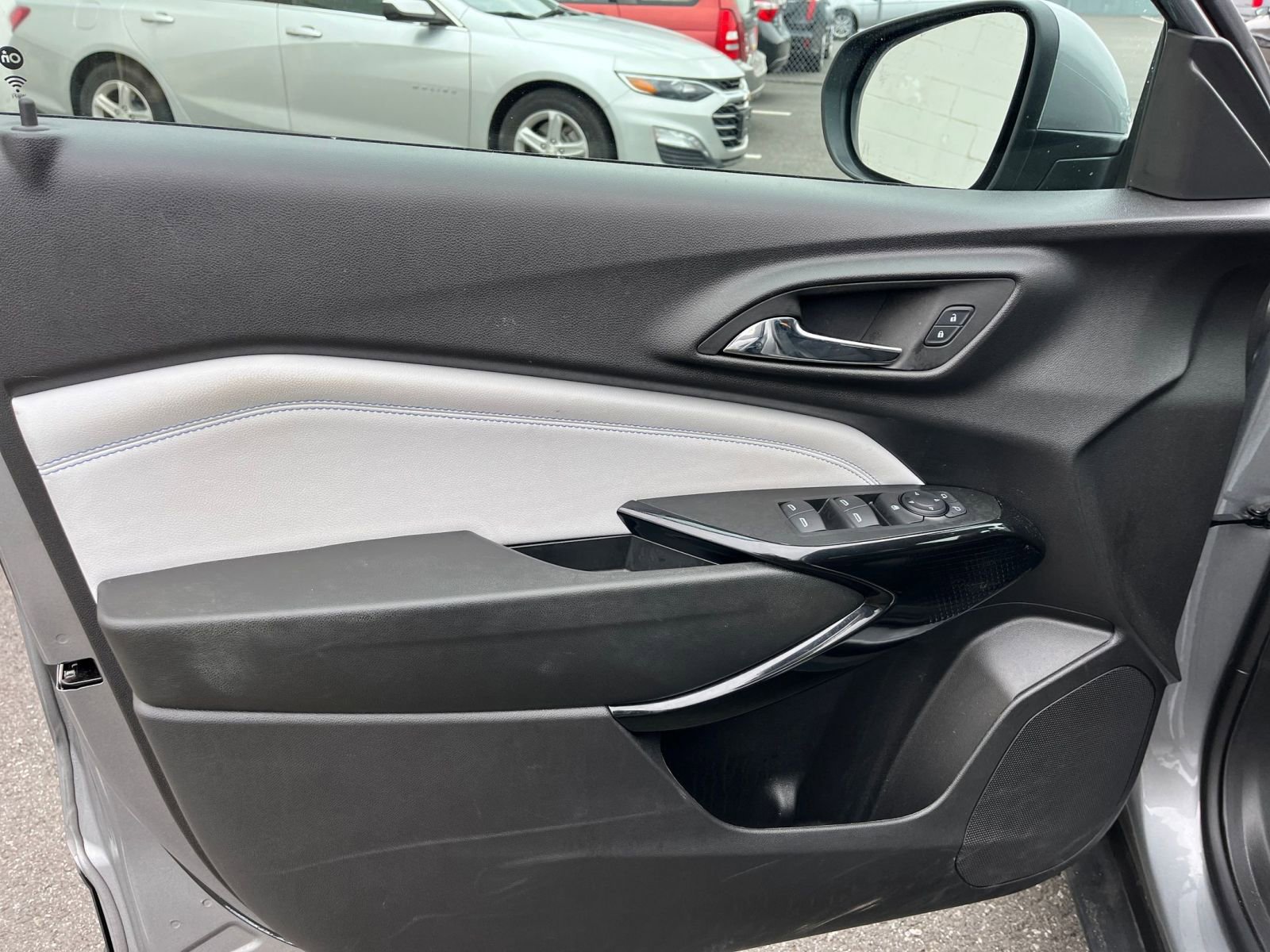 Thumbnail: 2025 Chevrolet Trax - 20