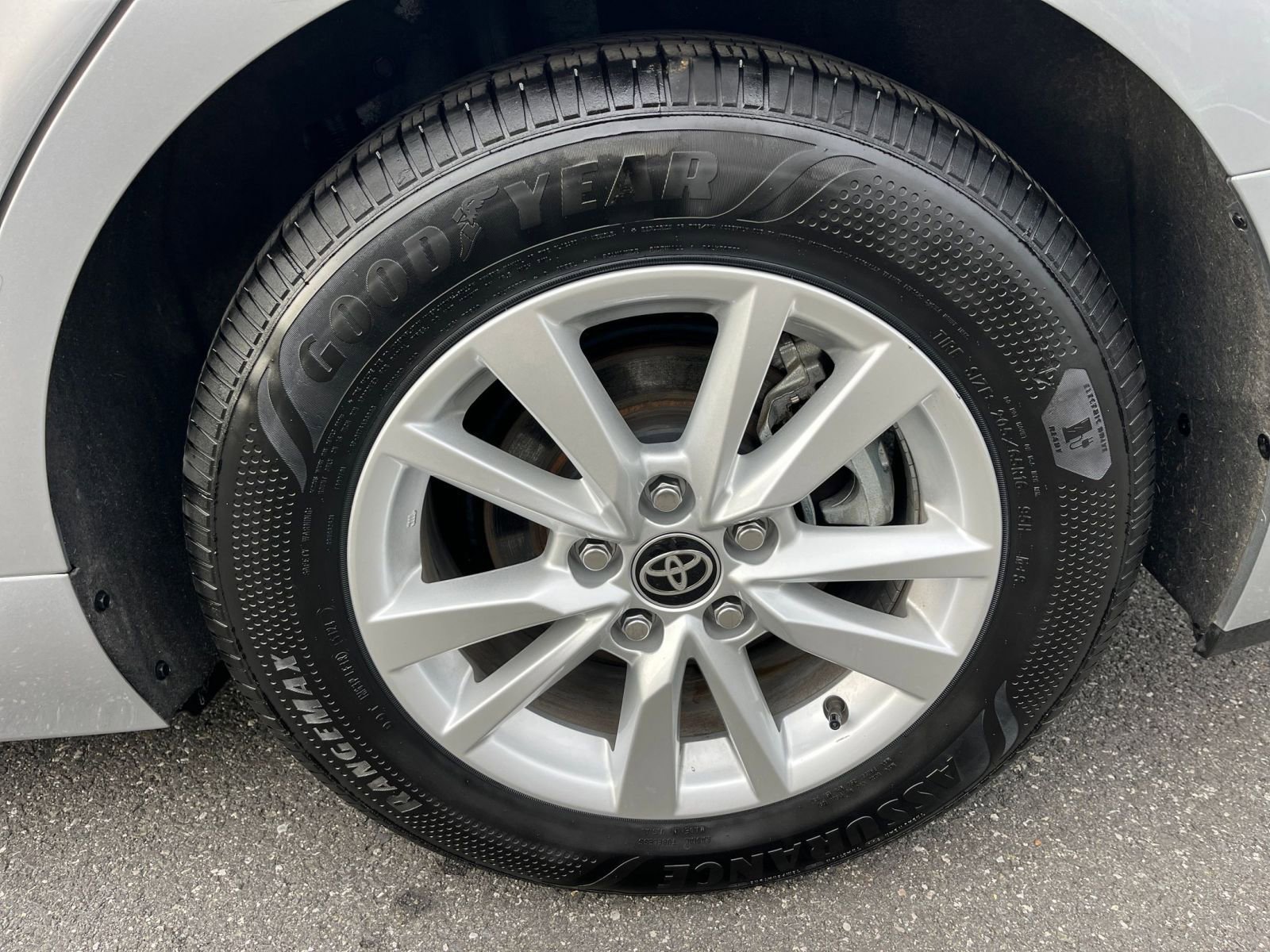 Thumbnail: 2025 Toyota Camry - 29