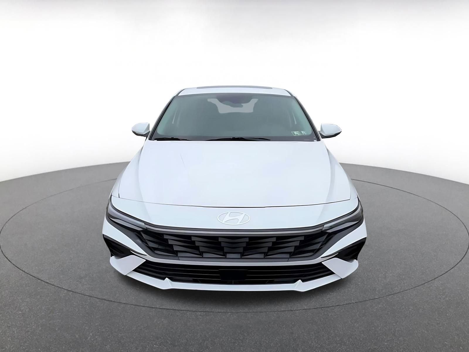 Thumbnail: 2025 Hyundai Elantra - 5