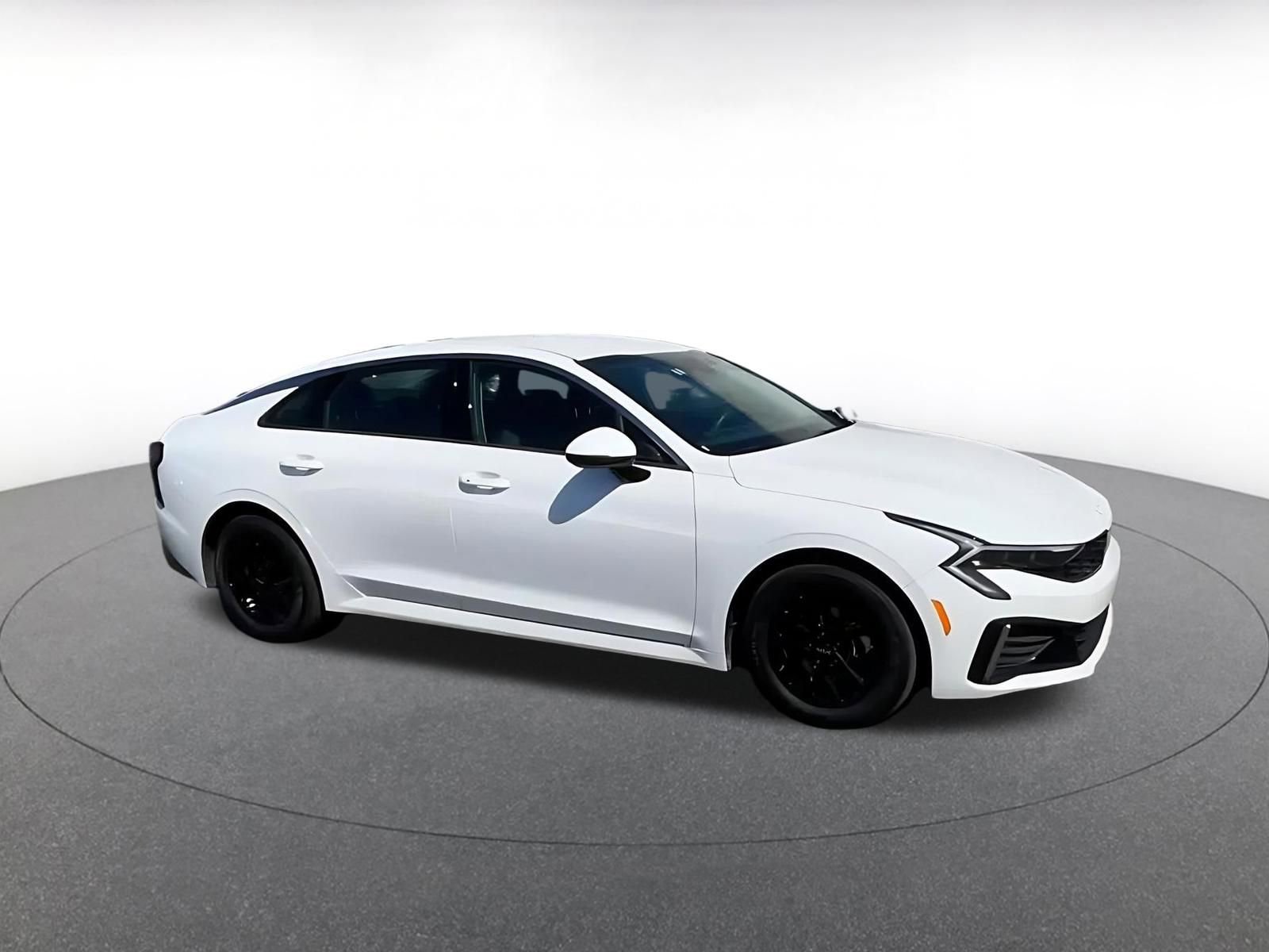 Thumbnail: 2025 Kia K5 - 2