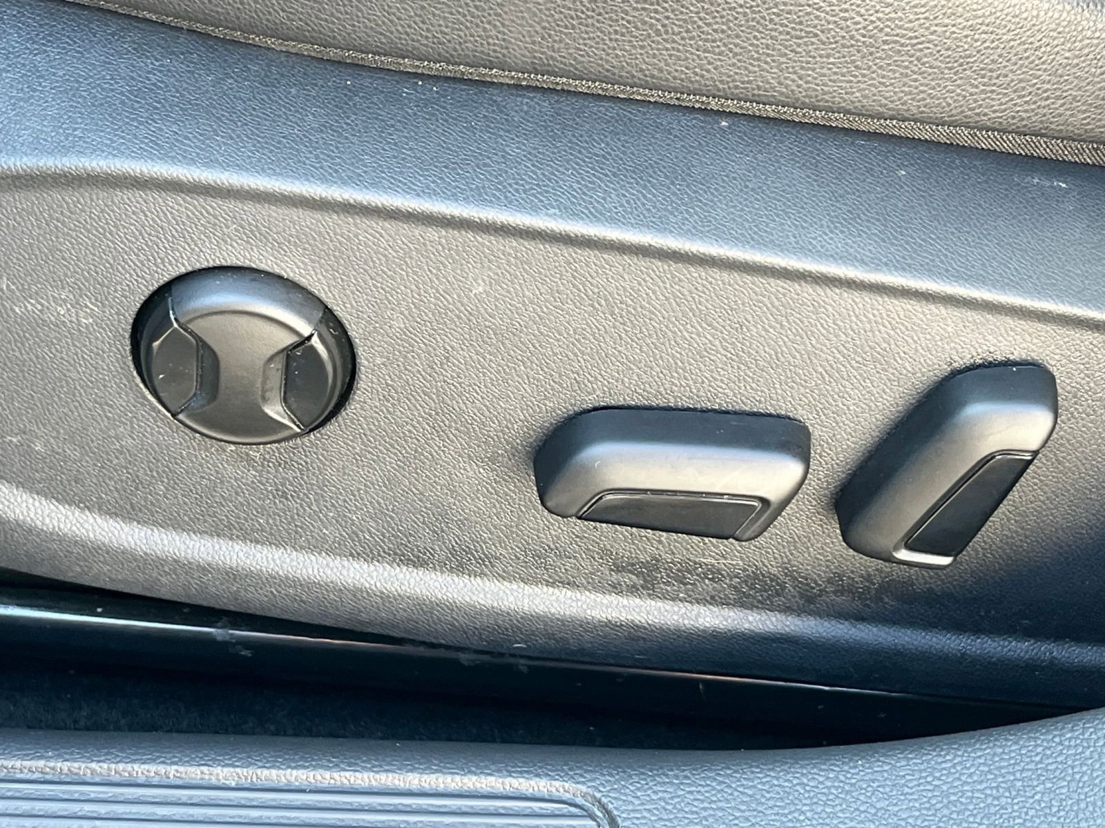 Thumbnail: 2025 Volkswagen Jetta - 22