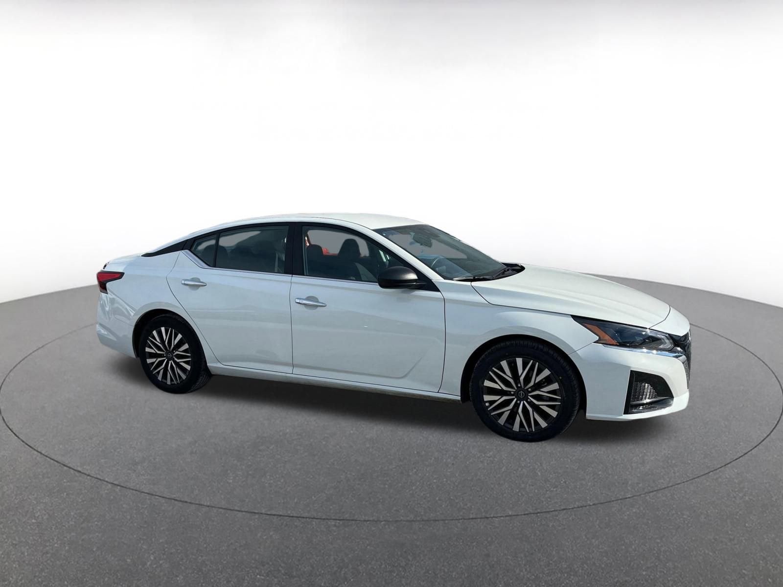 Thumbnail: 2025 Nissan Altima - 1