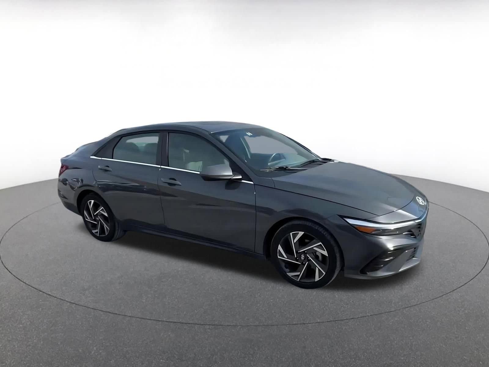 Thumbnail: 2025 Hyundai Elantra - 2