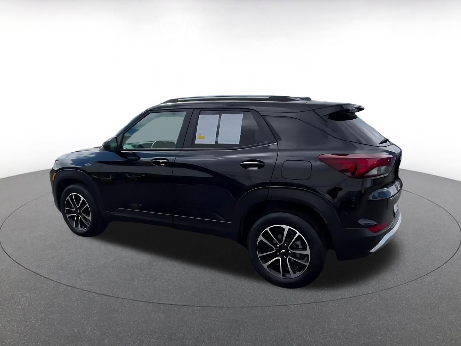 Thumbnail: 2025 Chevrolet TrailBlazer - 10