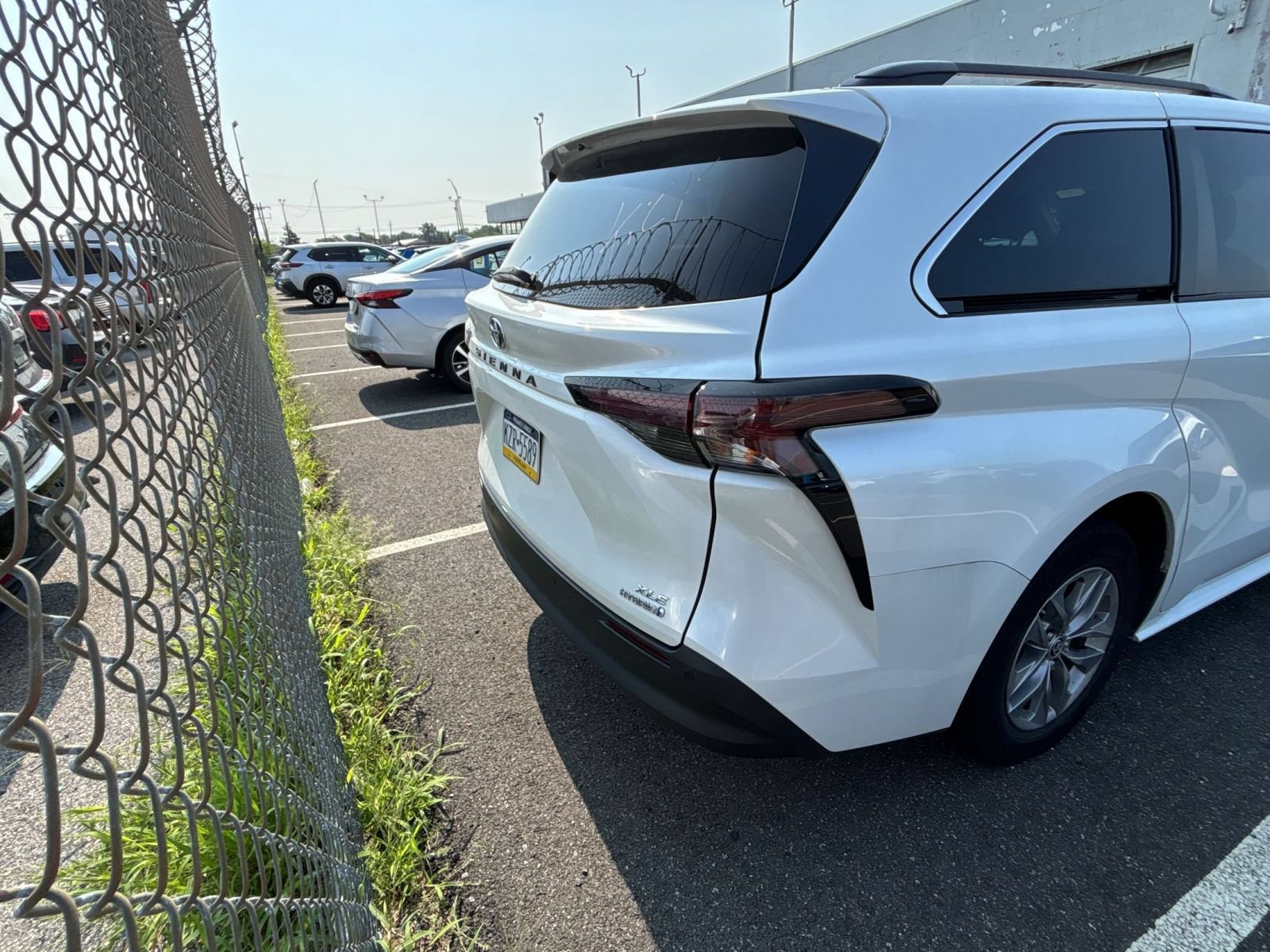 Thumbnail: 2023 Toyota Sienna - 7