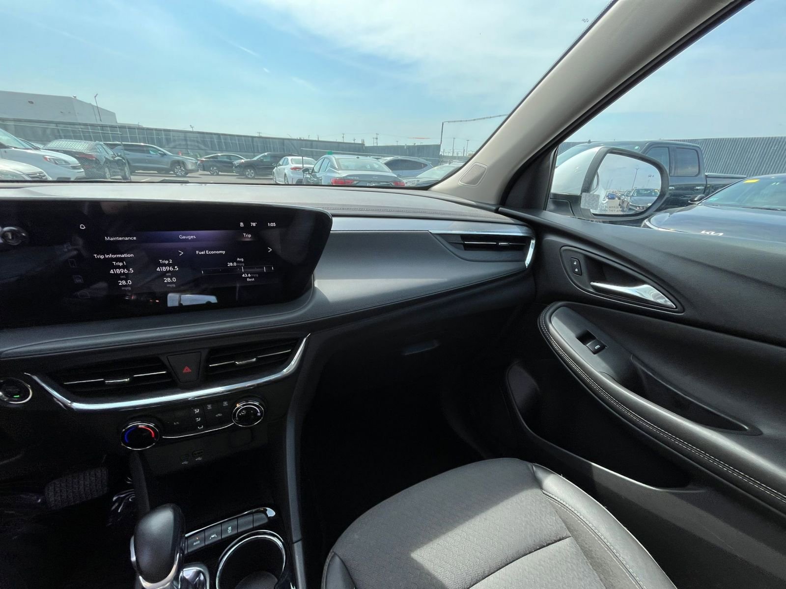 Thumbnail: 2025 Buick Encore GX - 34