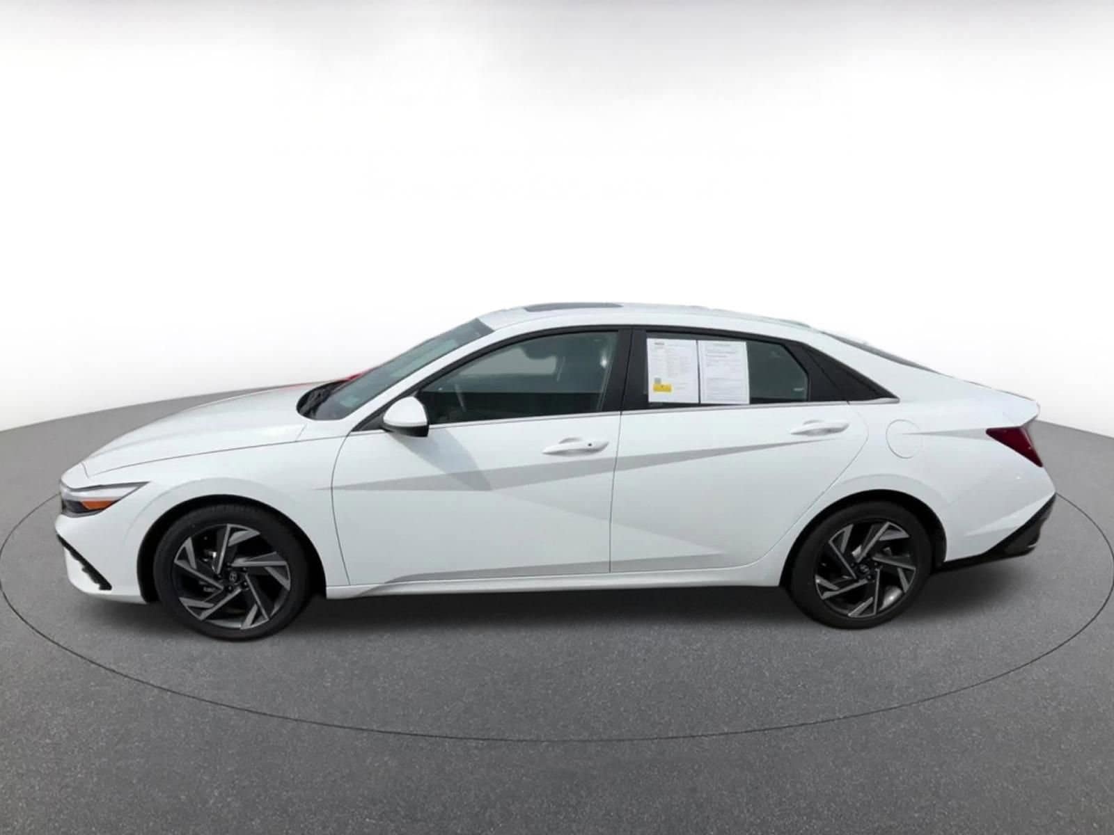 Thumbnail: 2025 Hyundai Elantra - 8