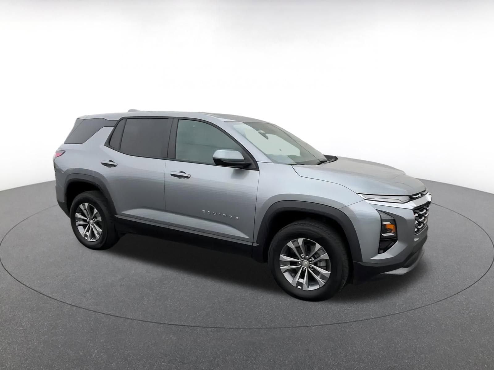 Thumbnail: 2025 Chevrolet Equinox - 2