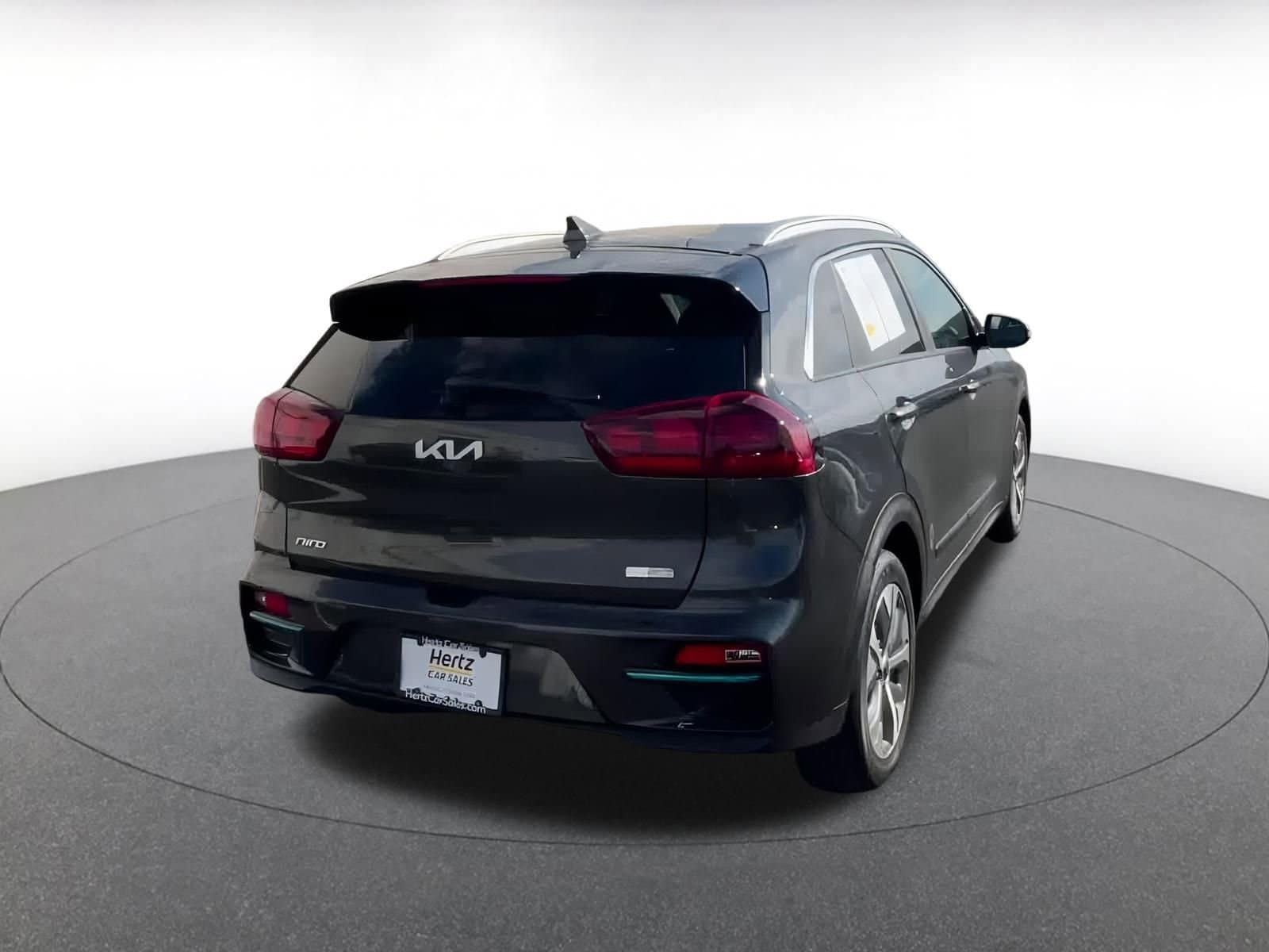 Thumbnail: 2022 Kia Niro - 13
