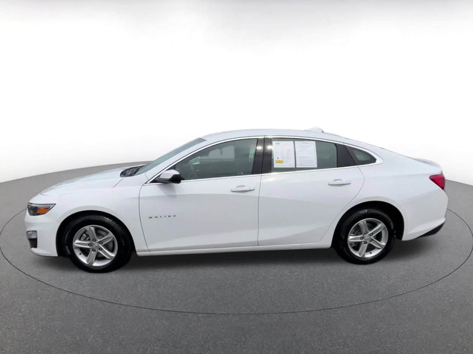 Thumbnail: 2024 Chevrolet Malibu - 8