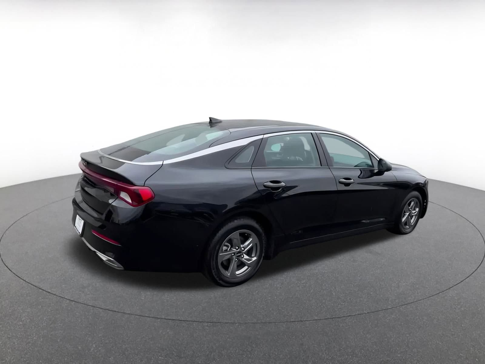 Thumbnail: 2023 Kia K5 - 15