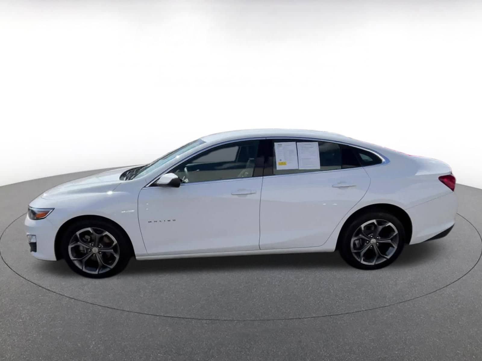 Thumbnail: 2024 Chevrolet Malibu - 8