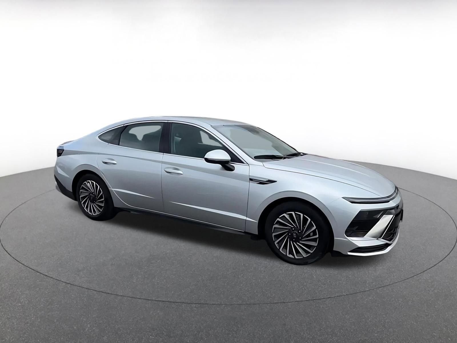 Thumbnail: 2025 Hyundai Sonata - 2