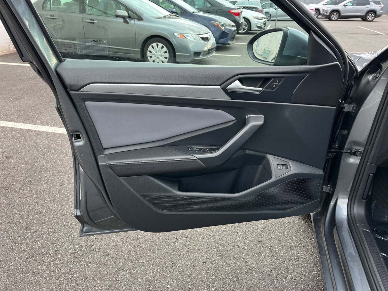 Thumbnail: 2025 Volkswagen Jetta - 20