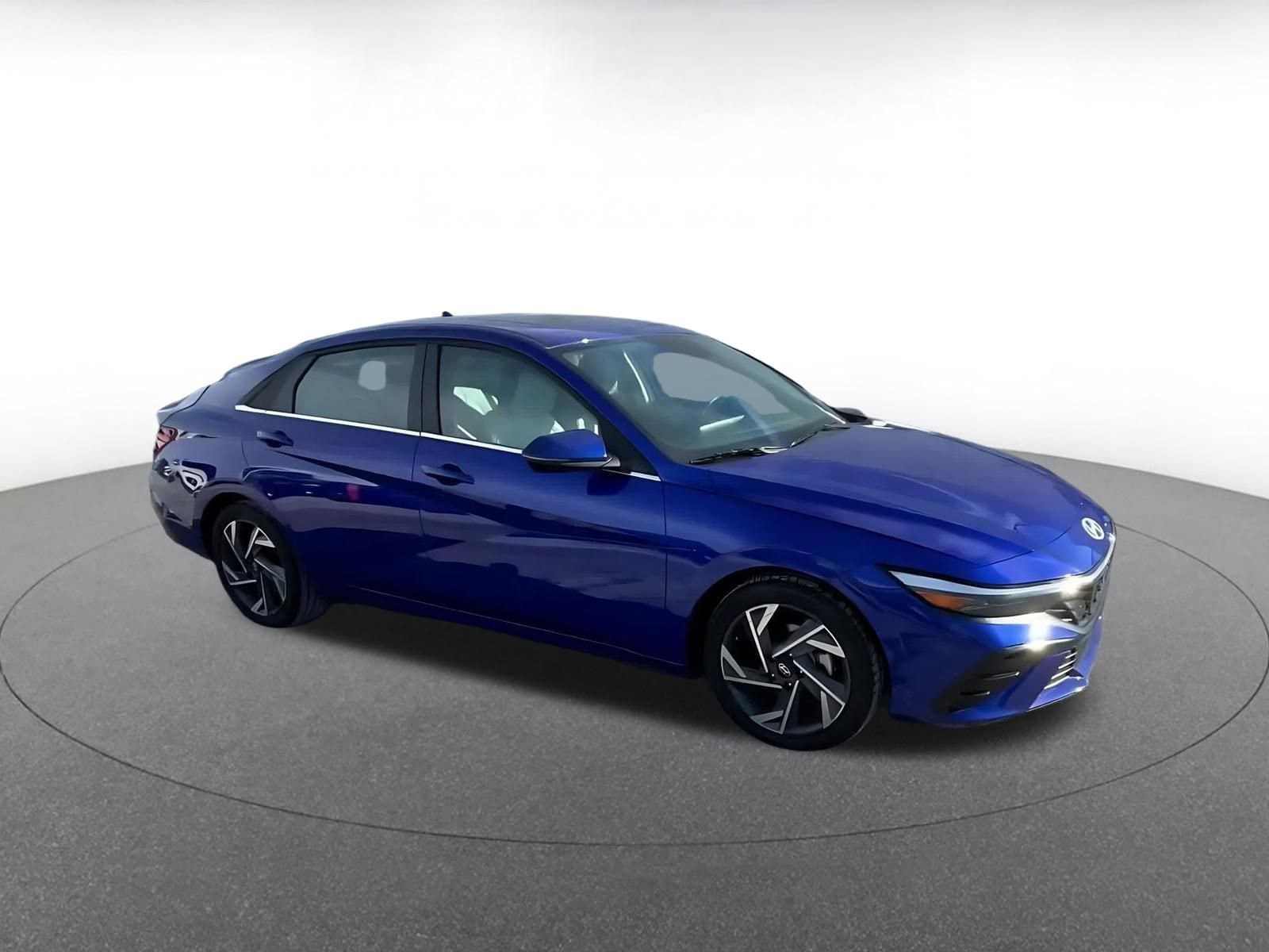 Thumbnail: 2025 Hyundai Elantra - 1