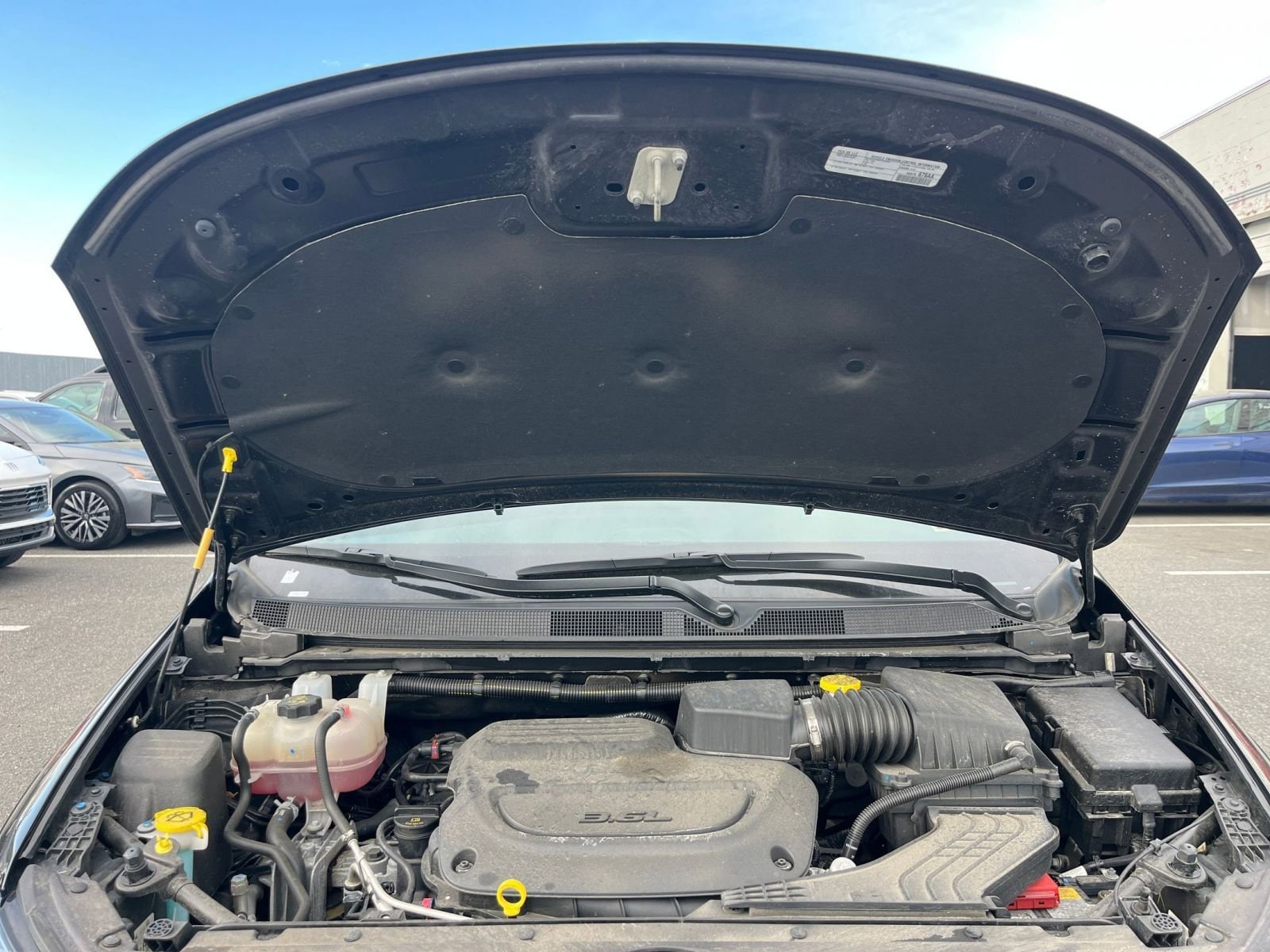 Thumbnail: 2025 Chrysler Pacifica - 35