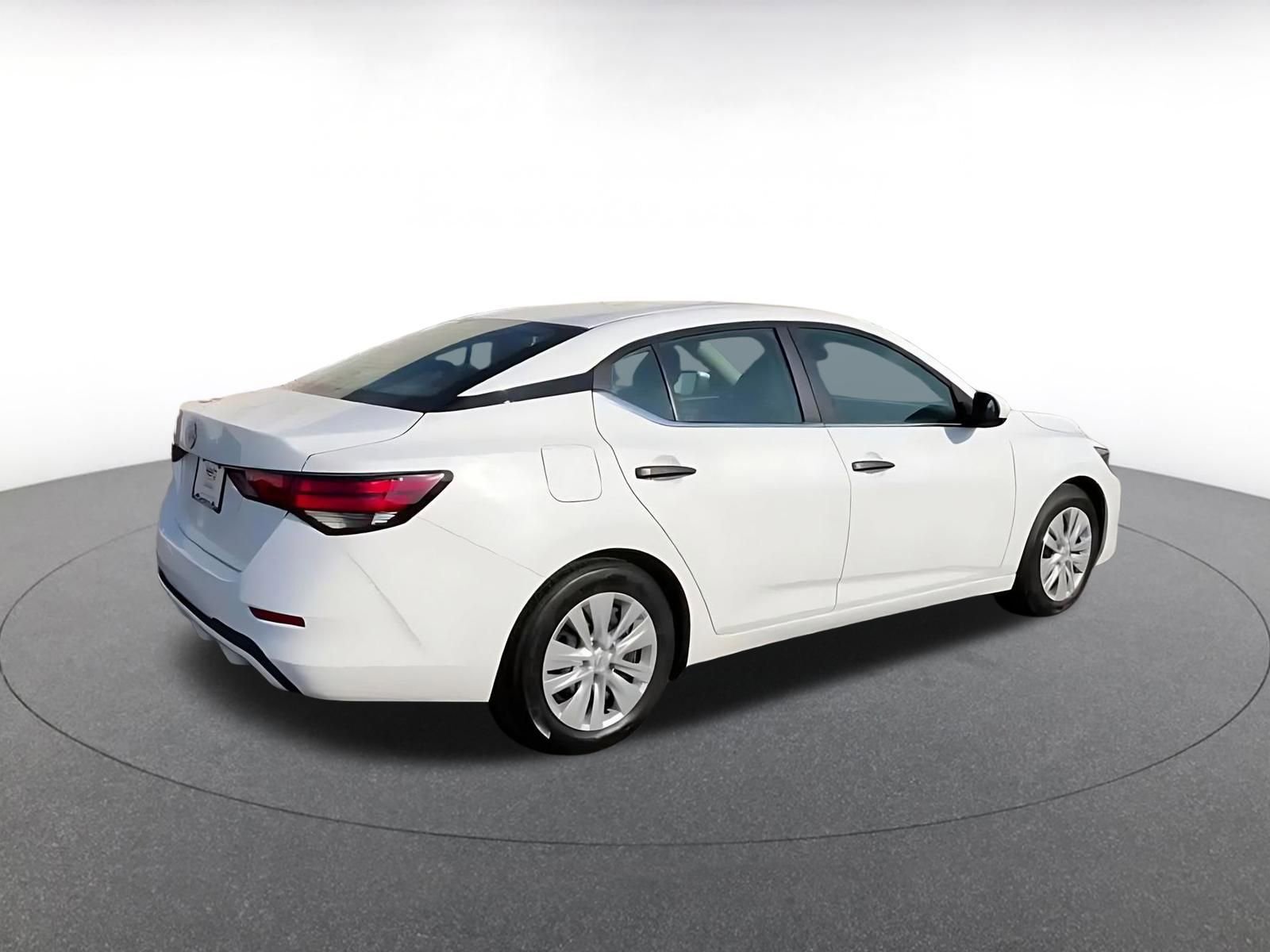 Thumbnail: 2025 Nissan Sentra - 15