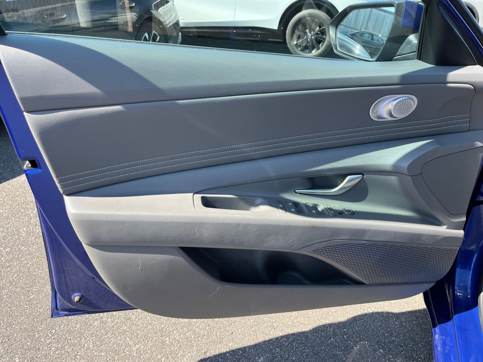 Thumbnail: 2025 Hyundai Elantra - 18