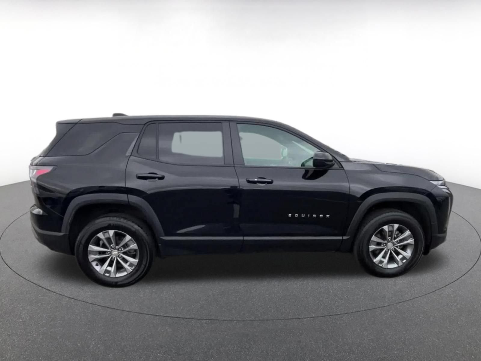 Thumbnail: 2025 Chevrolet Equinox - 16
