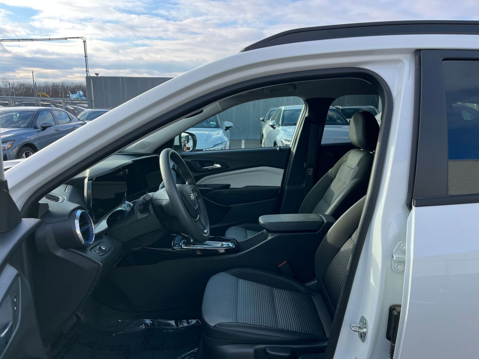 Thumbnail: 2025 Chevrolet Trax - 26