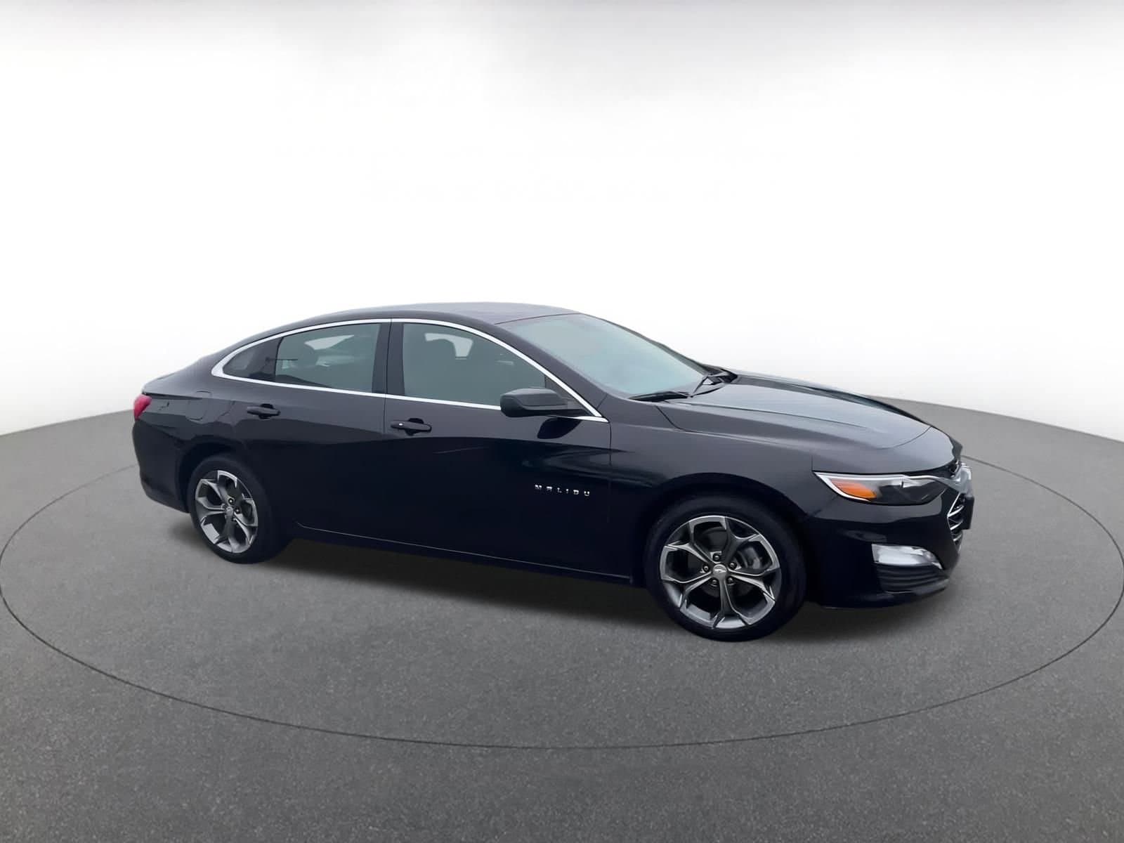 Thumbnail: 2024 Chevrolet Malibu - 2