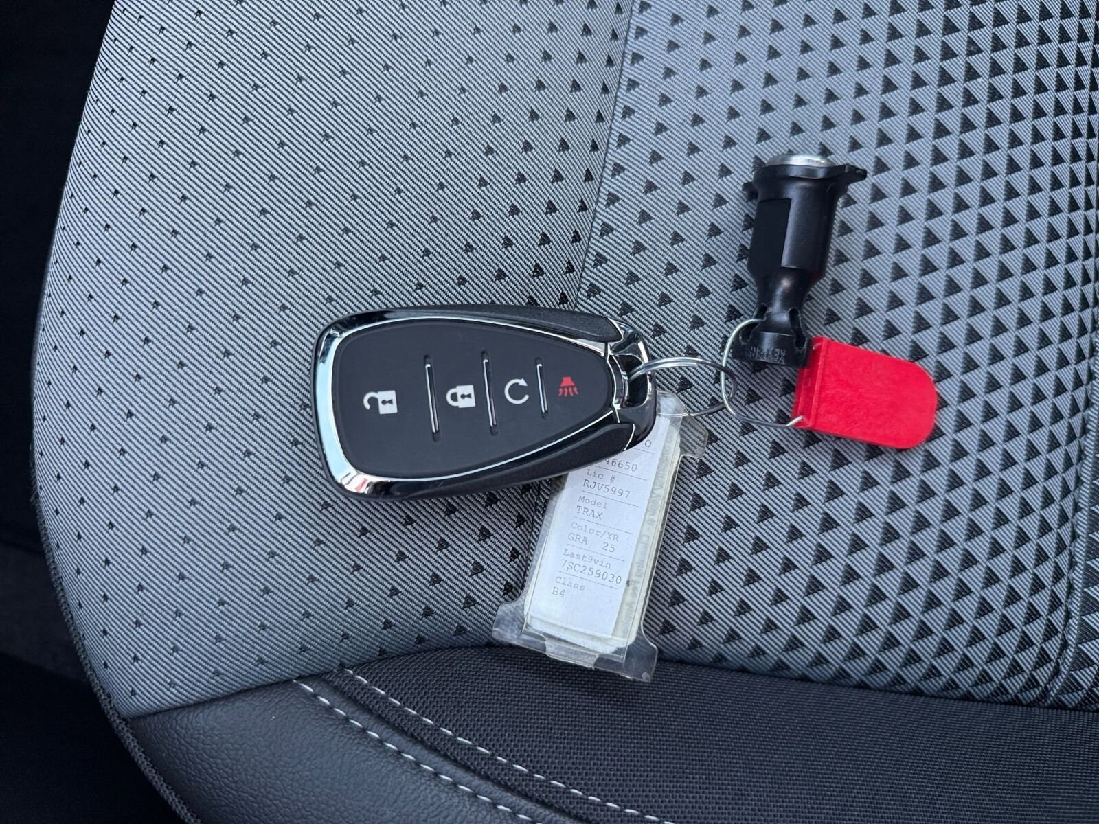 Thumbnail: 2025 Chevrolet Trax - 21