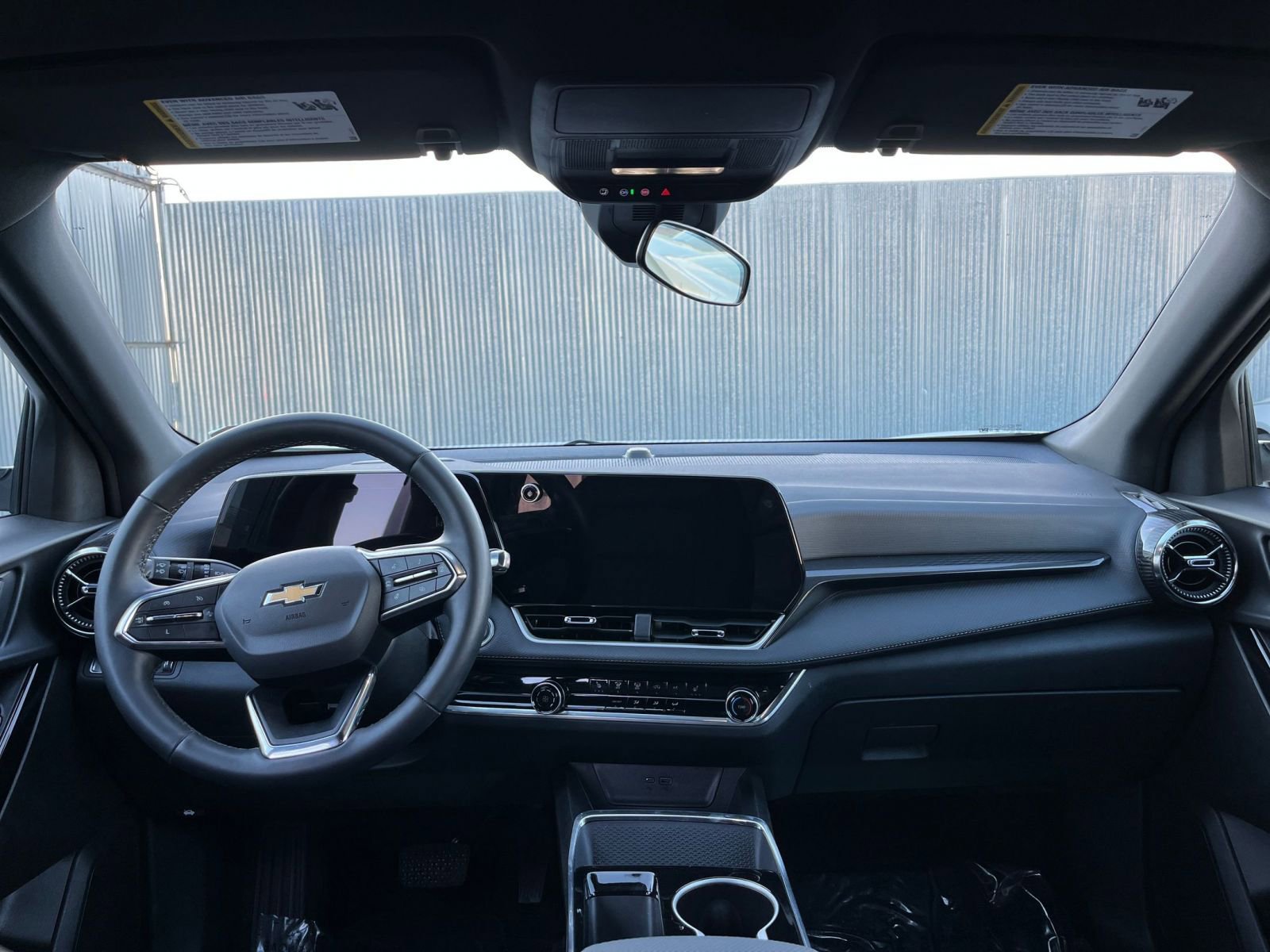 Thumbnail: 2025 Chevrolet Equinox - 32