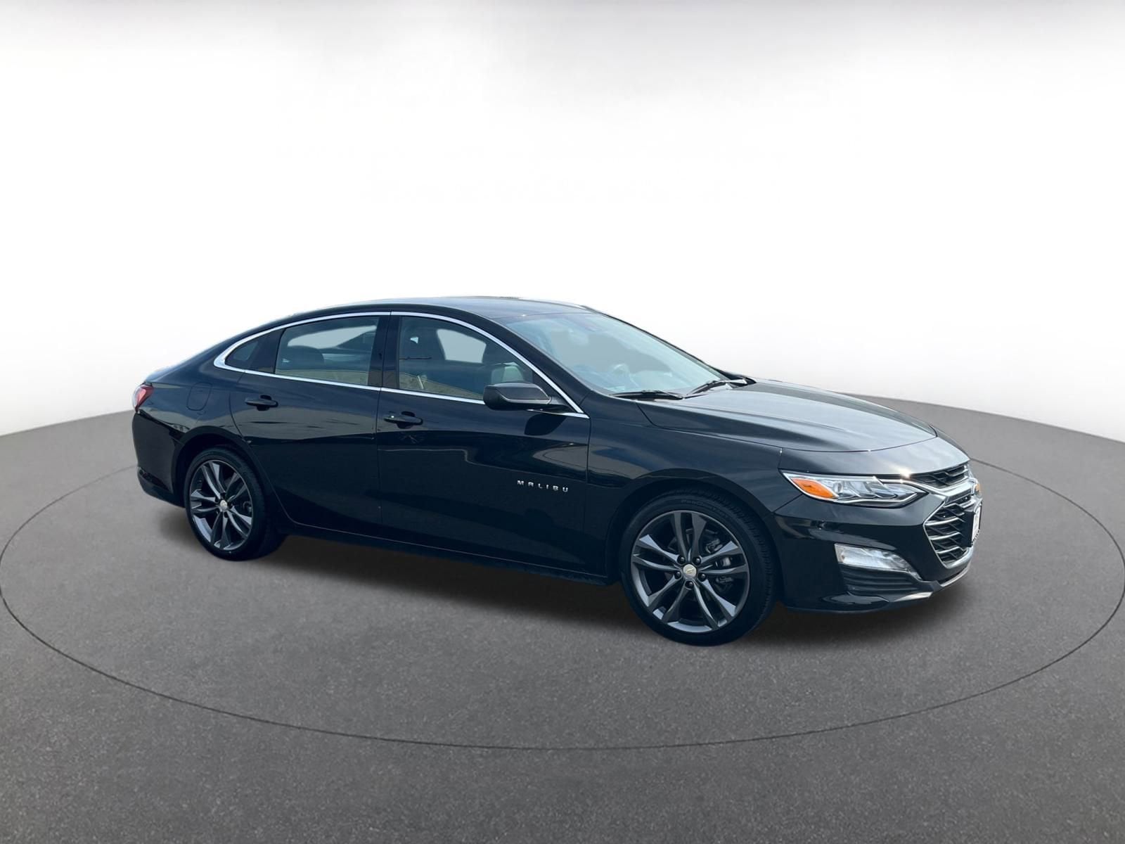 Thumbnail: 2024 Chevrolet Malibu - 1