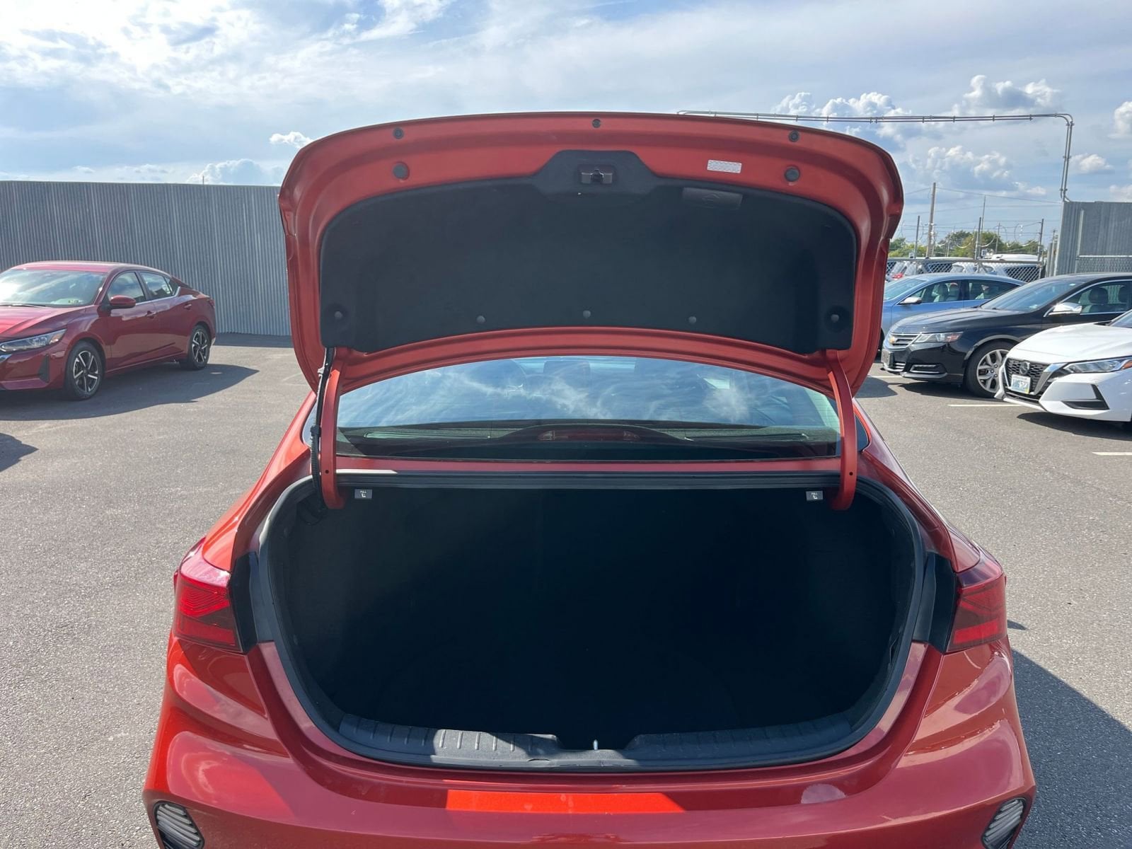 Thumbnail: 2023 Kia Forte - 29