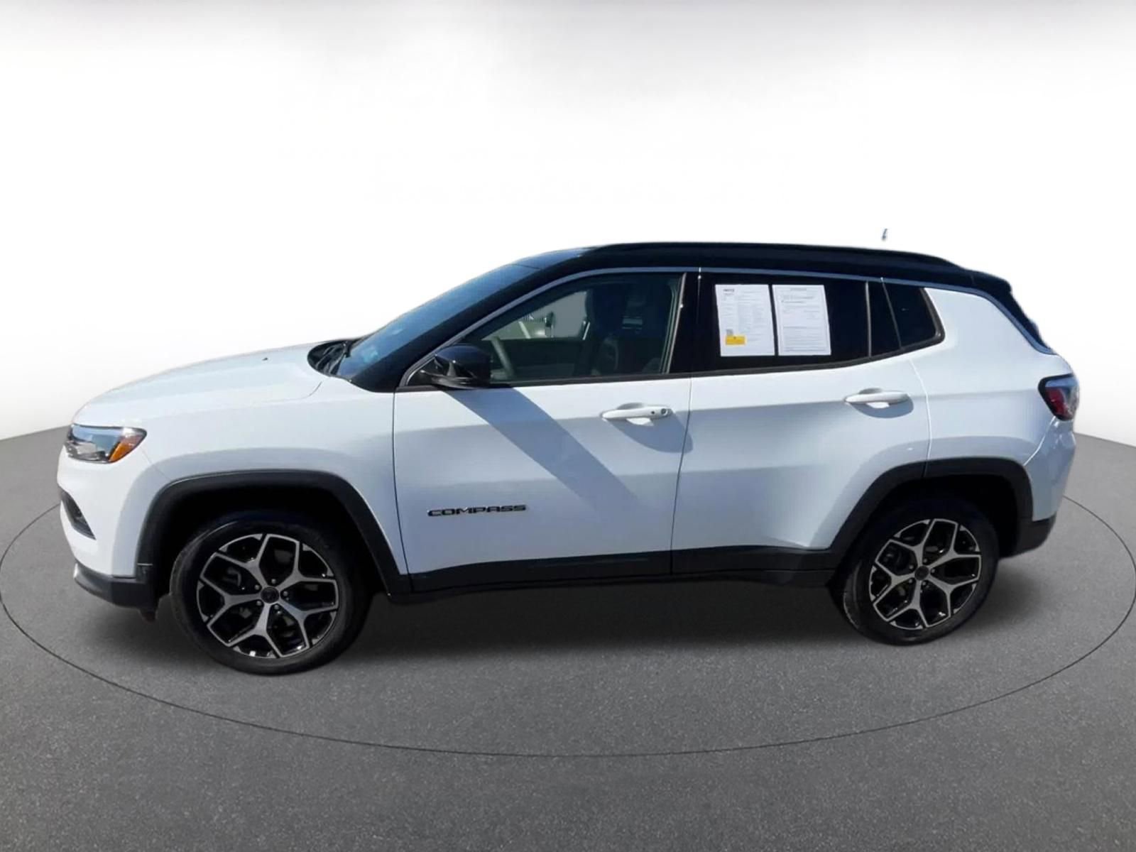 Thumbnail: 2025 Jeep Compass - 8