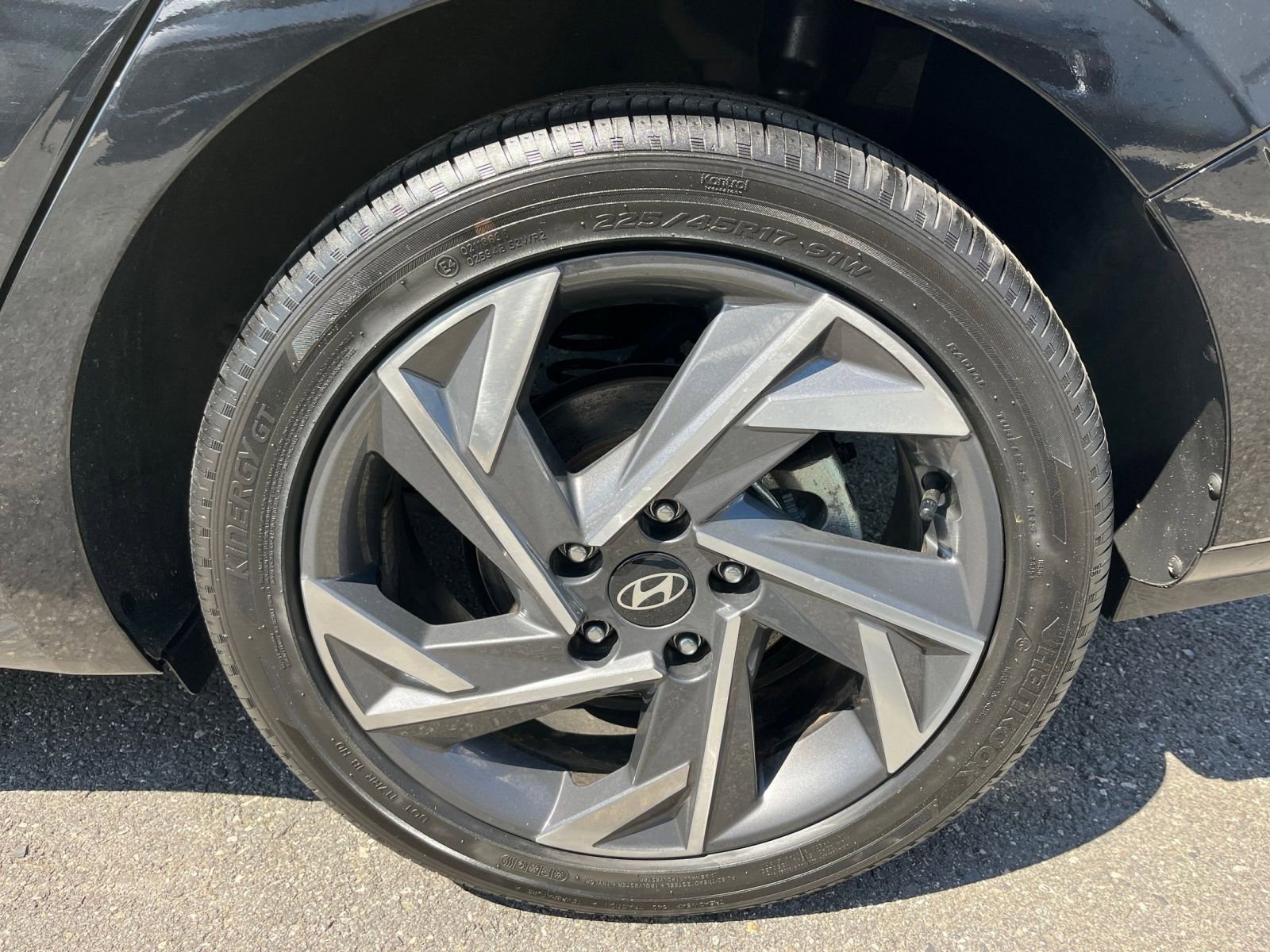 Thumbnail: 2025 Hyundai Elantra - 30