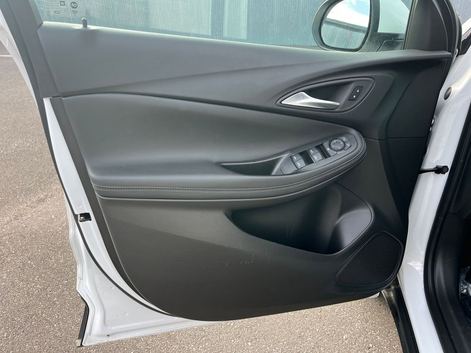 Thumbnail: 2025 Buick Encore GX - 20