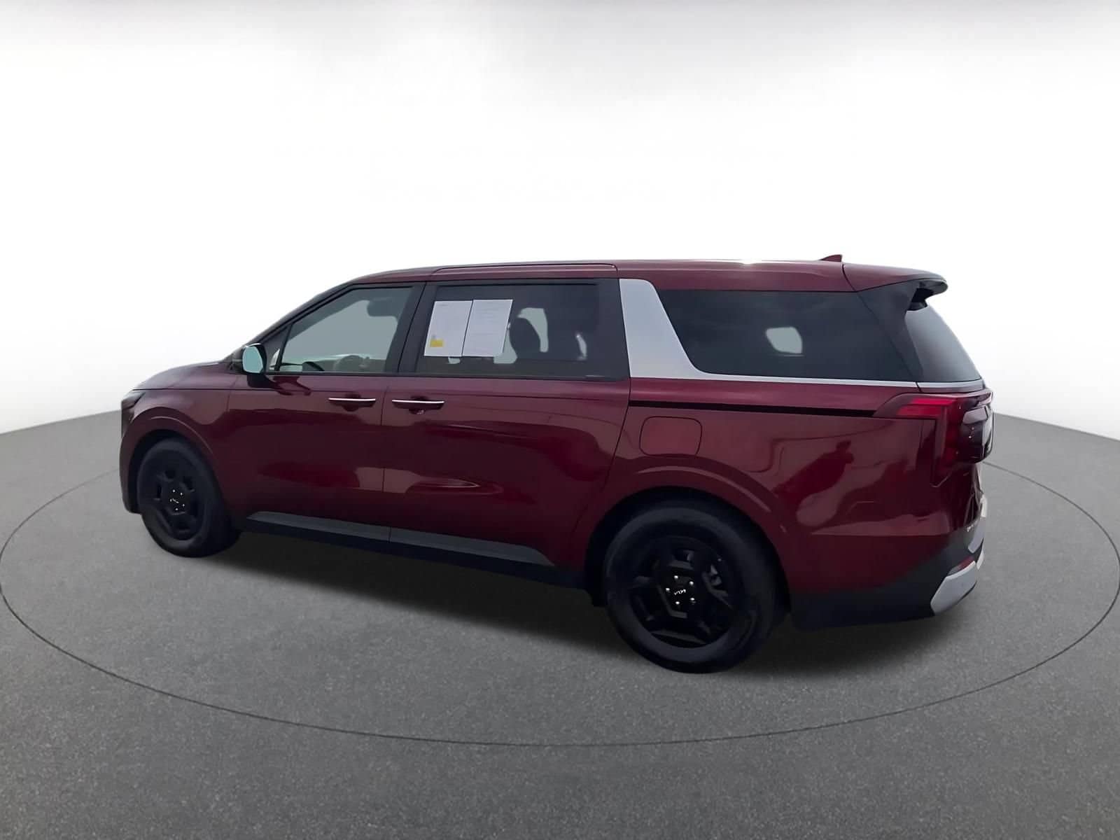 Thumbnail: 2026 Kia Carnival - 10
