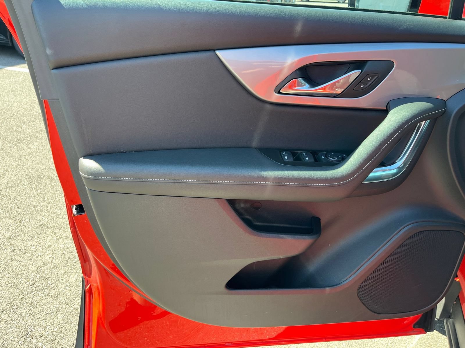 Thumbnail: 2026 Chevrolet Blazer - 18