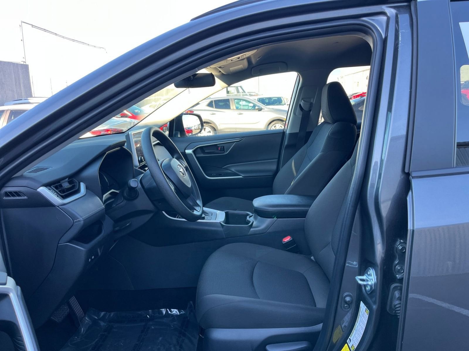 Thumbnail: 2025 Toyota RAV4 - 26