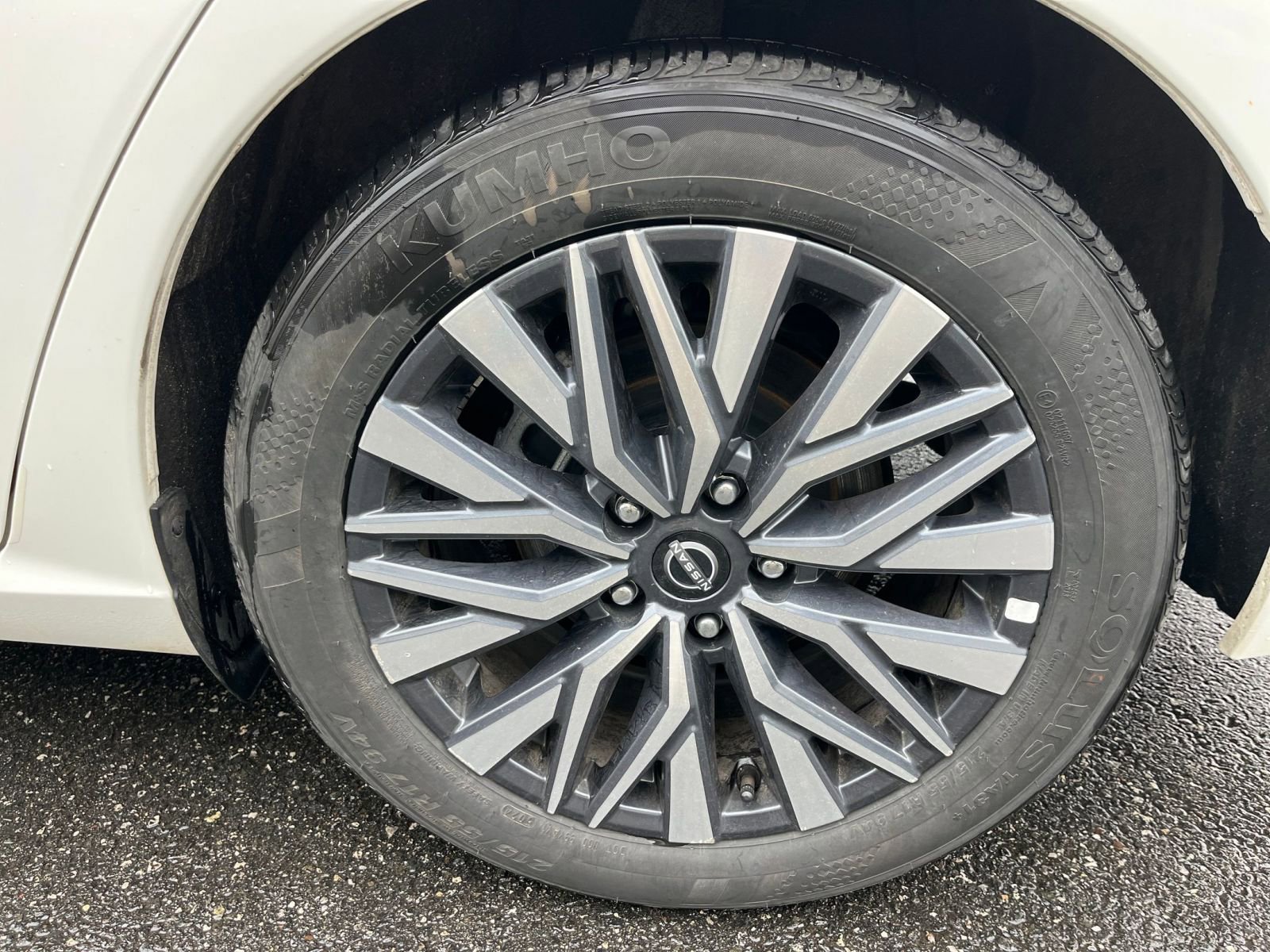 Thumbnail: 2025 Nissan Altima - 31