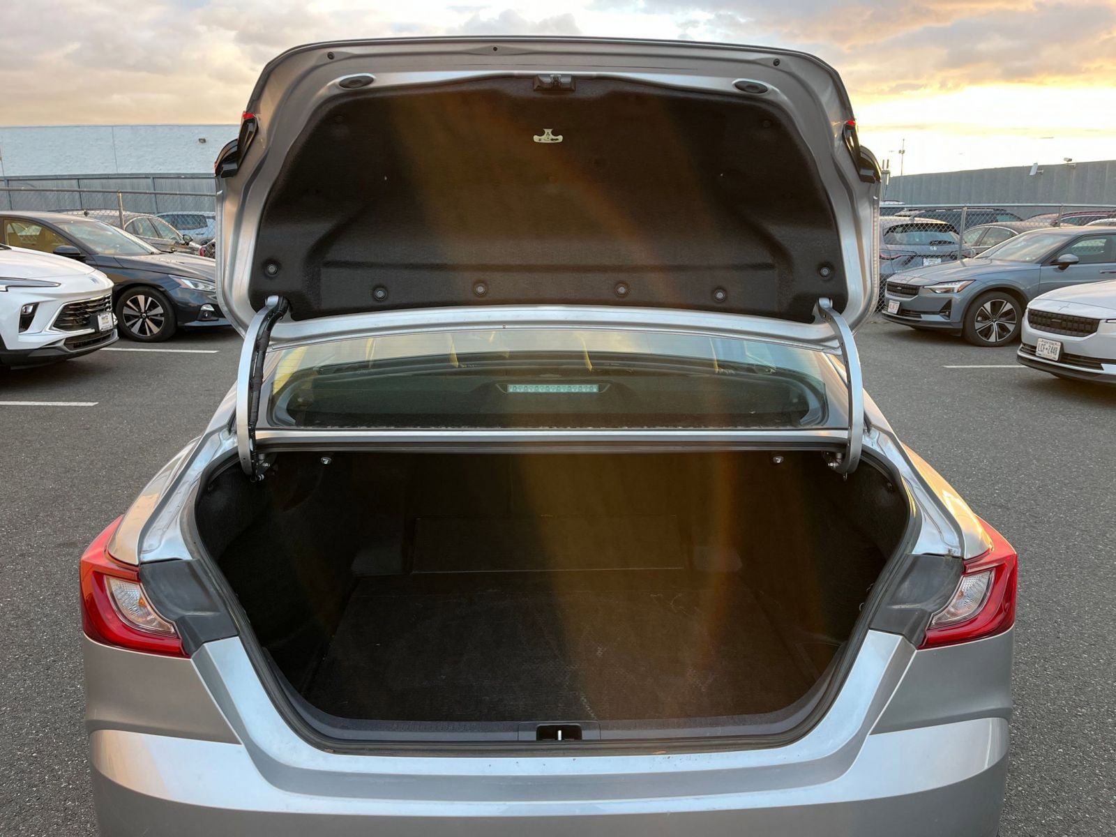 Thumbnail: 2025 Toyota Camry - 30