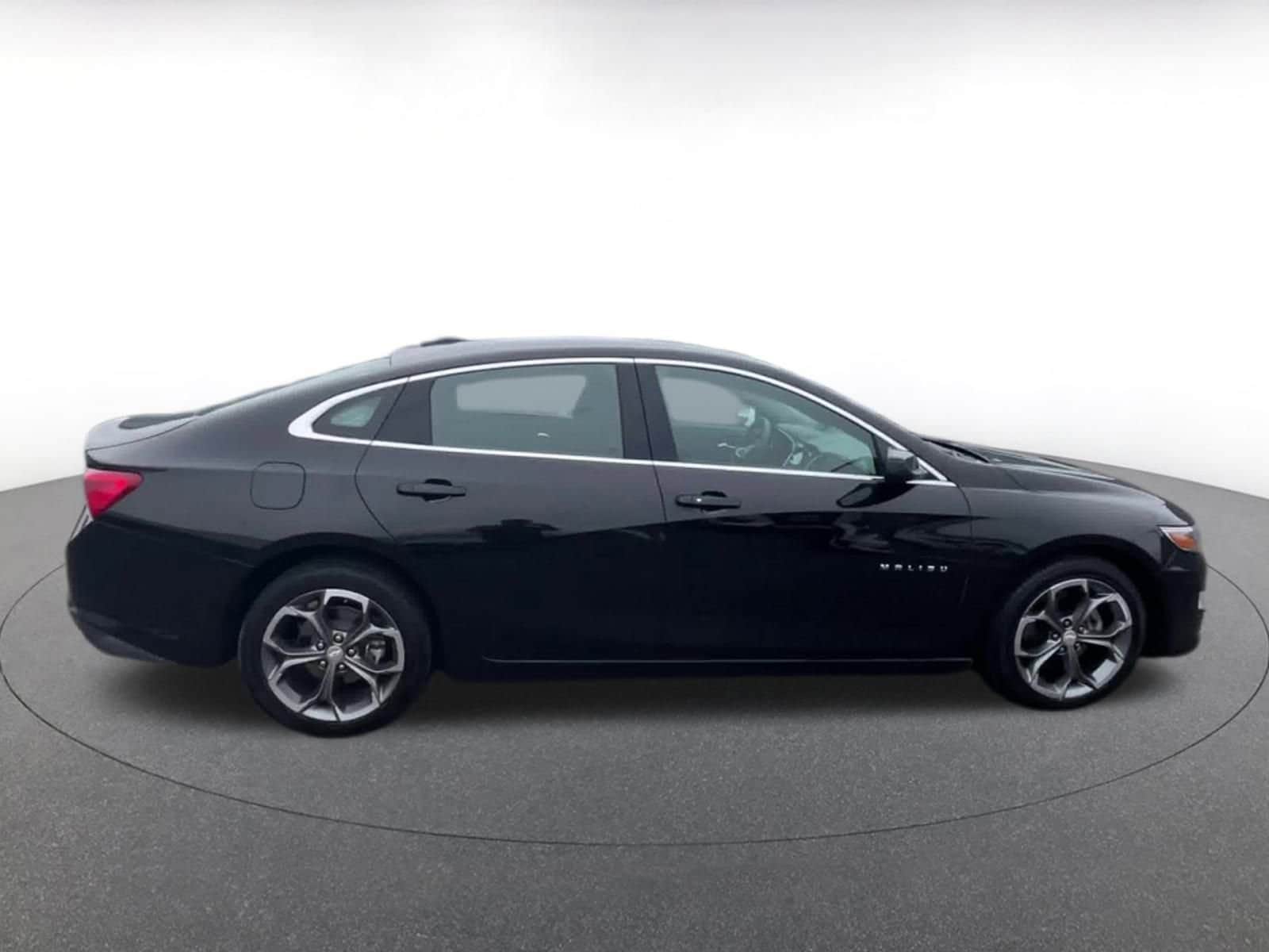 Thumbnail: 2024 Chevrolet Malibu - 16