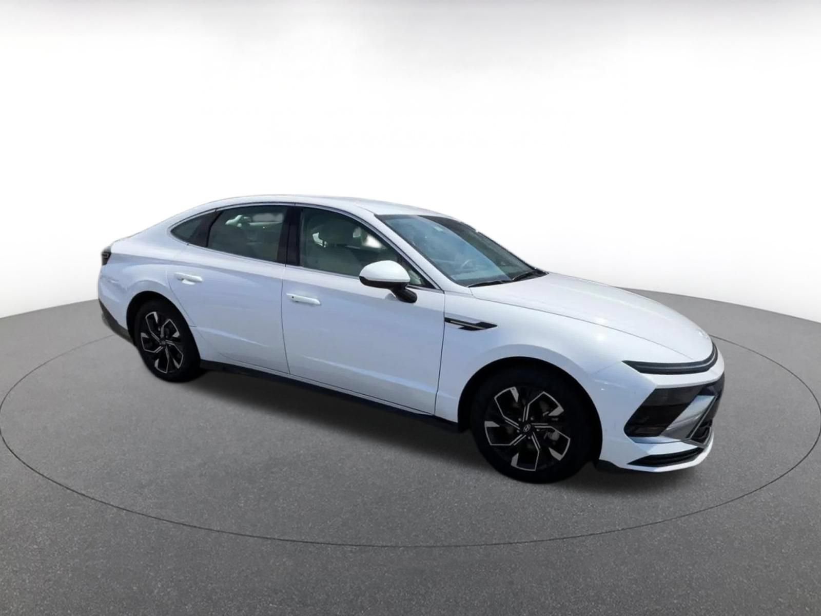 Thumbnail: 2025 Hyundai Sonata - 2